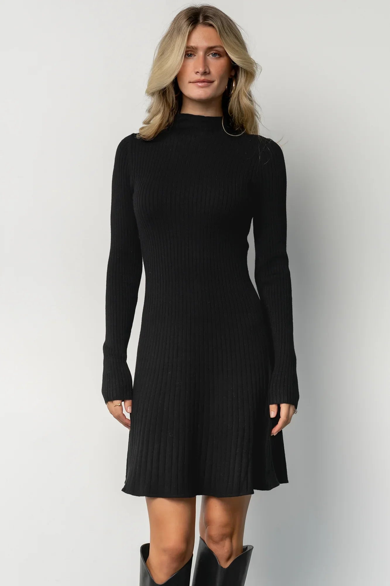 Linde Ribbed Short Dress | Black